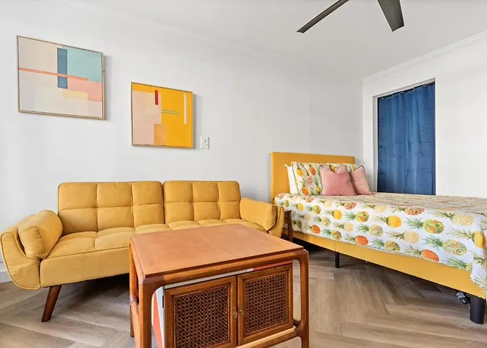 Remodeled With New Furnishings, Induction Cooktop, And Steps To The *