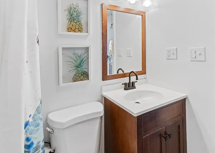 Remodeled With New Furnishings, Induction Cooktop, And Steps To The * Ocean Stadt